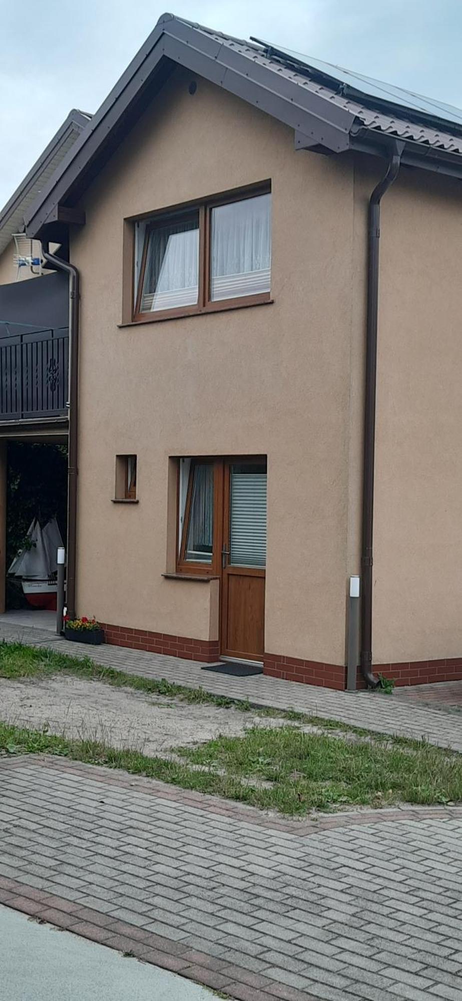 Pokoje Goscinne Bemar Jastarnia Exterior foto